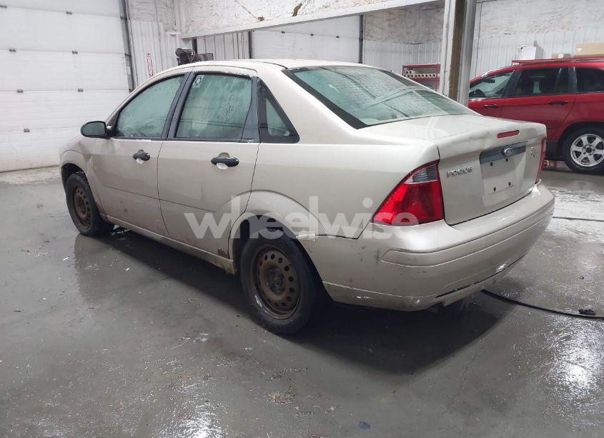 Photo 3 of 2007 Ford Focus ZX4/S/SE/SES (VIN 1FAFP34N87W229911)