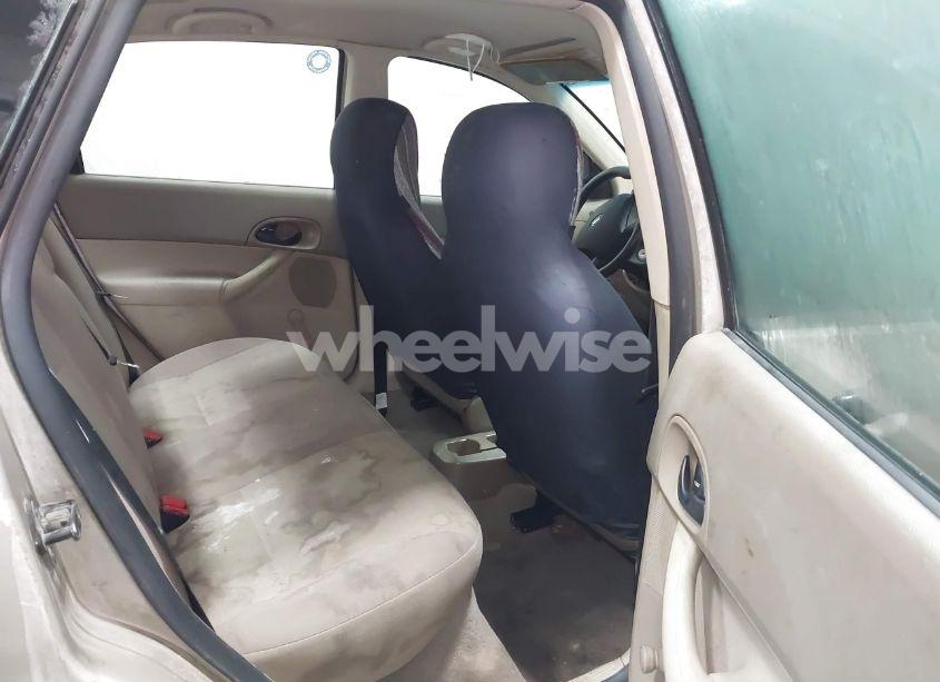 Photo 8 of 2007 Ford Focus ZX4/S/SE/SES (VIN 1FAFP34N87W229911)