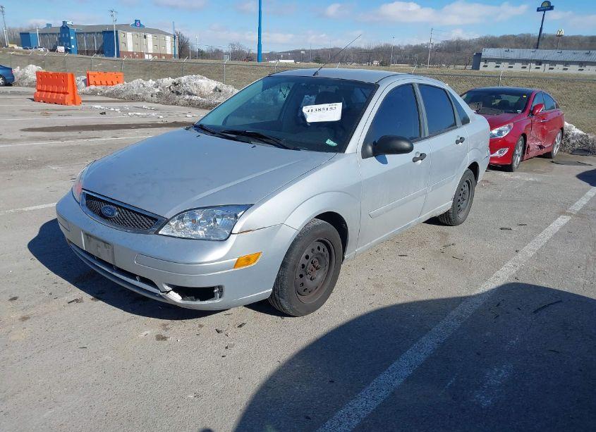 Photo 2 of 2007 Ford Focus S/SE/SES (VIN 1FAFP34N87W293169)