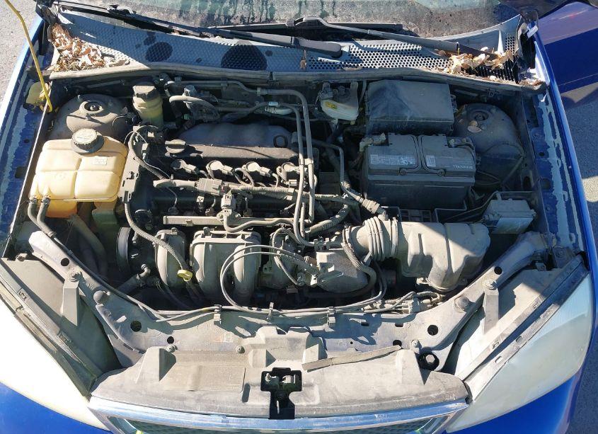 Photo 10 of 2005 Ford Focus ZX4 (VIN 1FAFP34N95W217487)