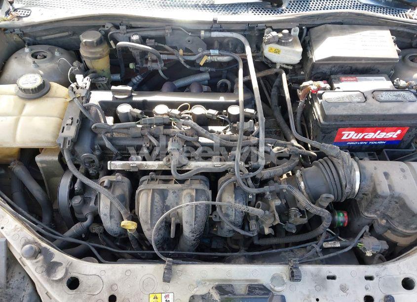 Photo 10 of 2005 Ford Focus ZX4 (VIN 1FAFP34N95W237206)