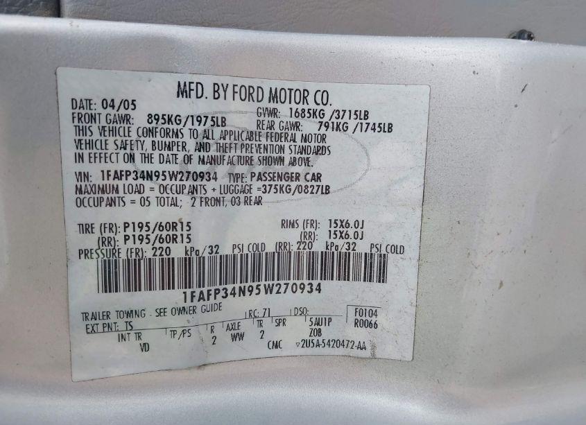 Photo 9 of 2005 Ford Focus ZX4 (VIN 1FAFP34N95W270934)