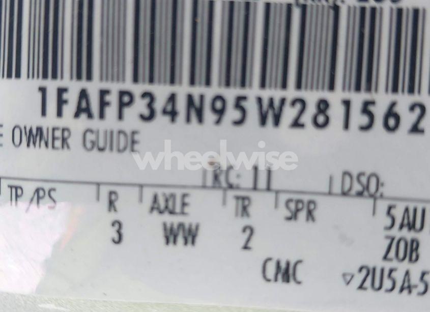 Photo 9 of 2005 Ford Focus ZX4 (VIN 1FAFP34N95W281562)