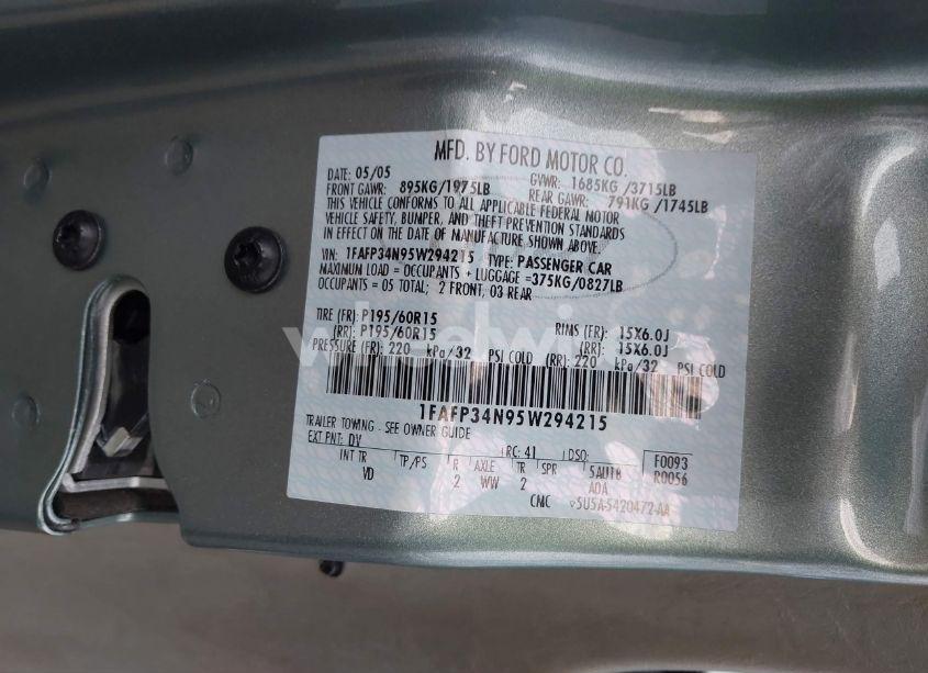 Photo 9 of 2005 Ford Focus ZX4 (VIN 1FAFP34N95W294215)