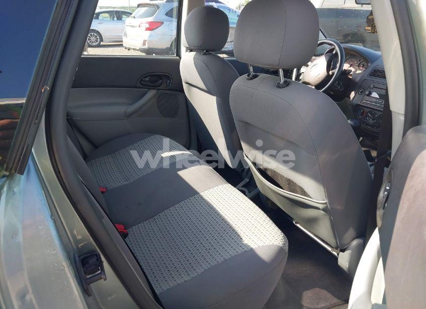 Photo 8 of 2006 Ford Focus ZX4 (VIN 1FAFP34N96W102857)