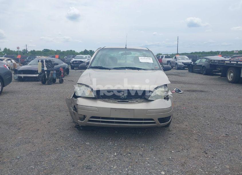 Photo 13 of 2006 Ford Focus ZX4 (VIN 1FAFP34N96W208130)