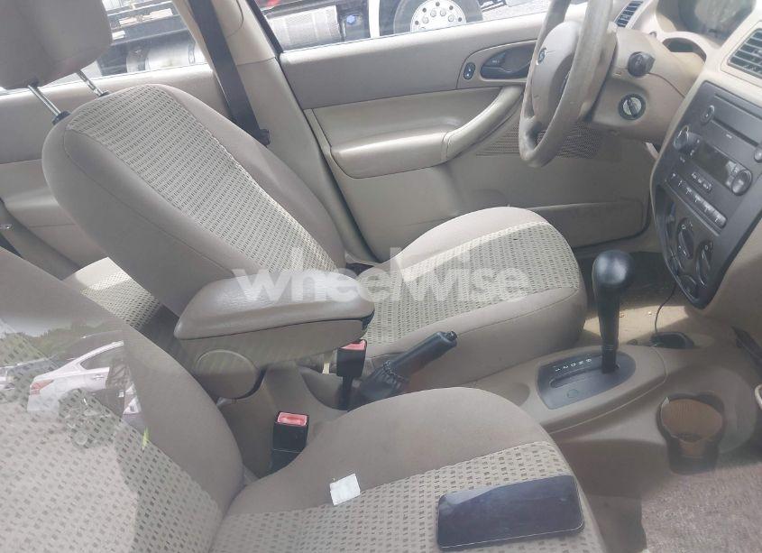 Photo 5 of 2006 Ford Focus ZX4 (VIN 1FAFP34N96W208130)