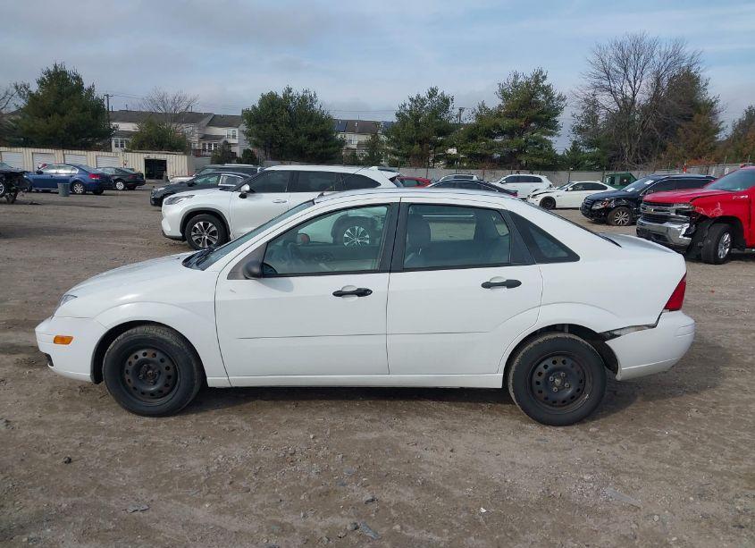 Photo 14 of 2007 Ford Focus S/SE/SES (VIN 1FAFP34N97W159755)