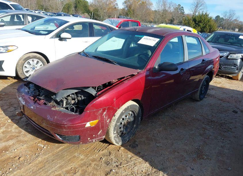 Photo 2 of 2007 Ford Focus S/SE/SES (VIN 1FAFP34N97W266224)