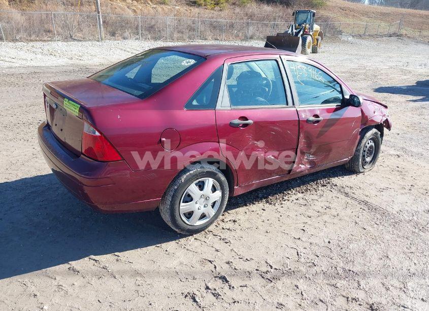 Photo 4 of 2007 Ford Focus S/SE/SES (VIN 1FAFP34N97W271178)