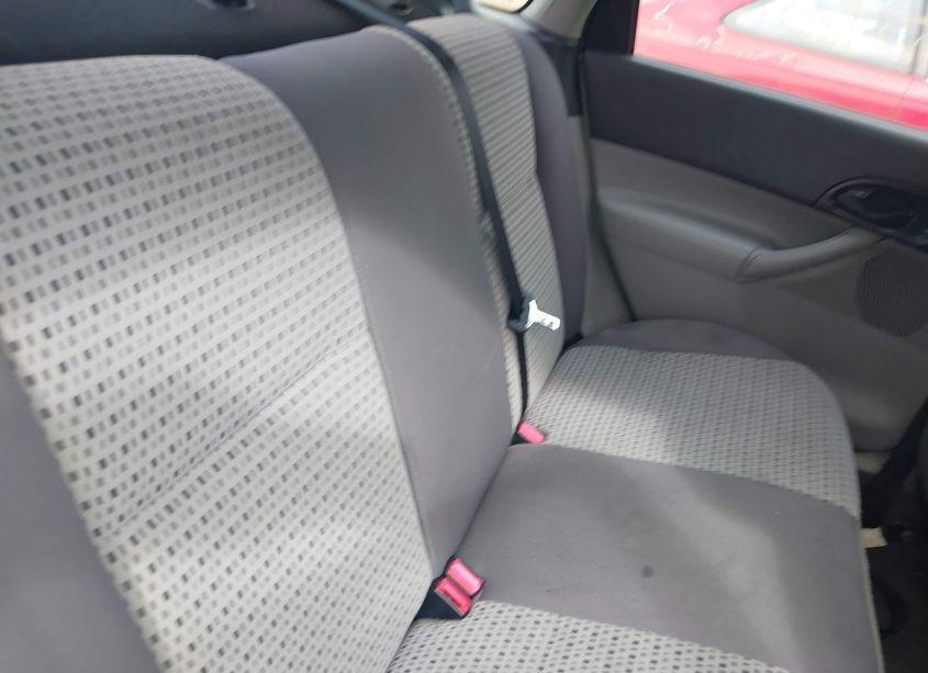 Photo 8 of 2007 Ford Focus S/SE/SES (VIN 1FAFP34N97W272945)