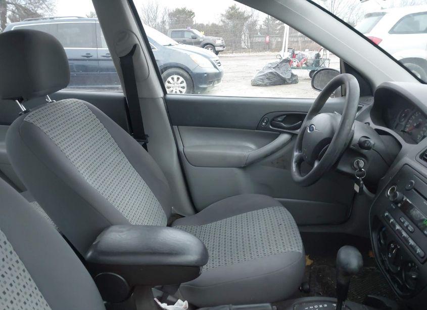 Photo 5 of 2007 Ford Focus ZX4/S/SE/SES (VIN 1FAFP34N97W311033)