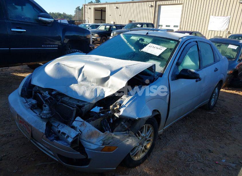 Photo 2 of 2007 Ford Focus S/SE/SES (VIN 1FAFP34N97W325627)