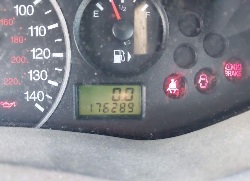 Photo 7 of 2005 Ford Focus ZX4 (VIN 1FAFP34NX5W158417)