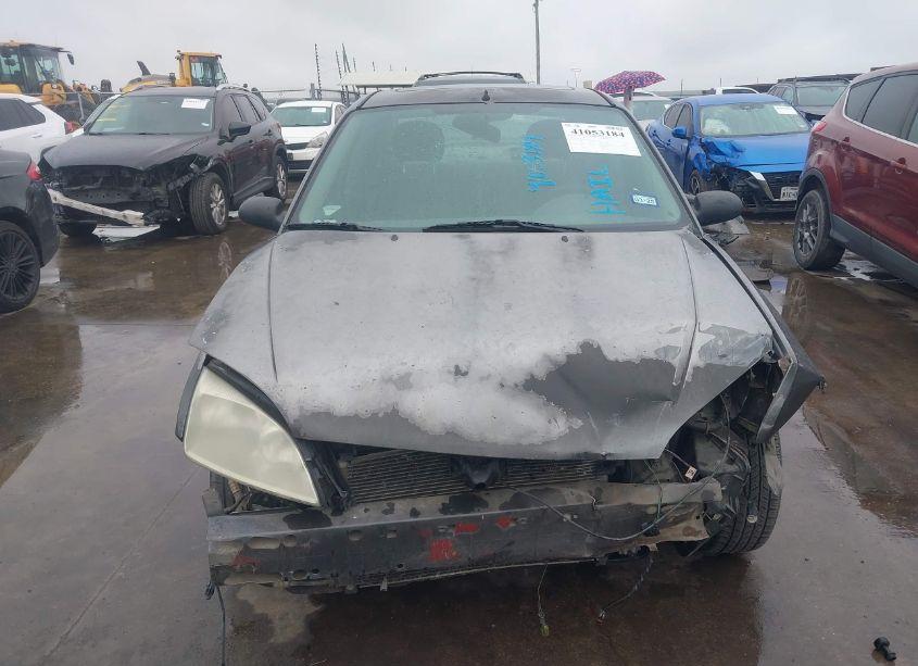 Photo 13 of 2005 Ford Focus ZX4 (VIN 1FAFP34NX5W188937)