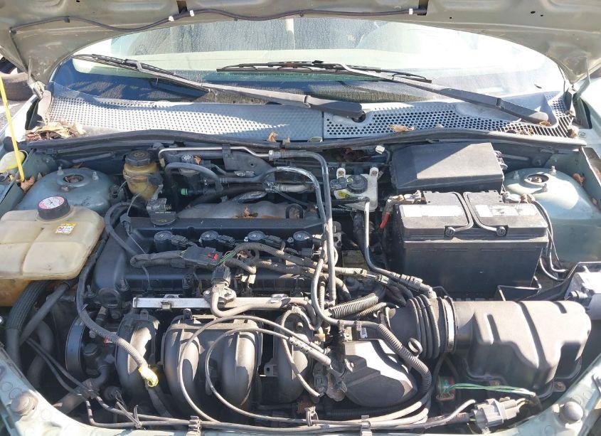 Photo 10 of 2005 Ford Focus ZX4 (VIN 1FAFP34NX5W189439)