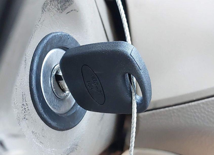 Photo 11 of 2005 Ford Focus ZX4 (VIN 1FAFP34NX5W189439)