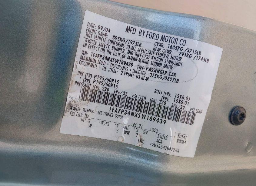 Photo 9 of 2005 Ford Focus ZX4 (VIN 1FAFP34NX5W189439)