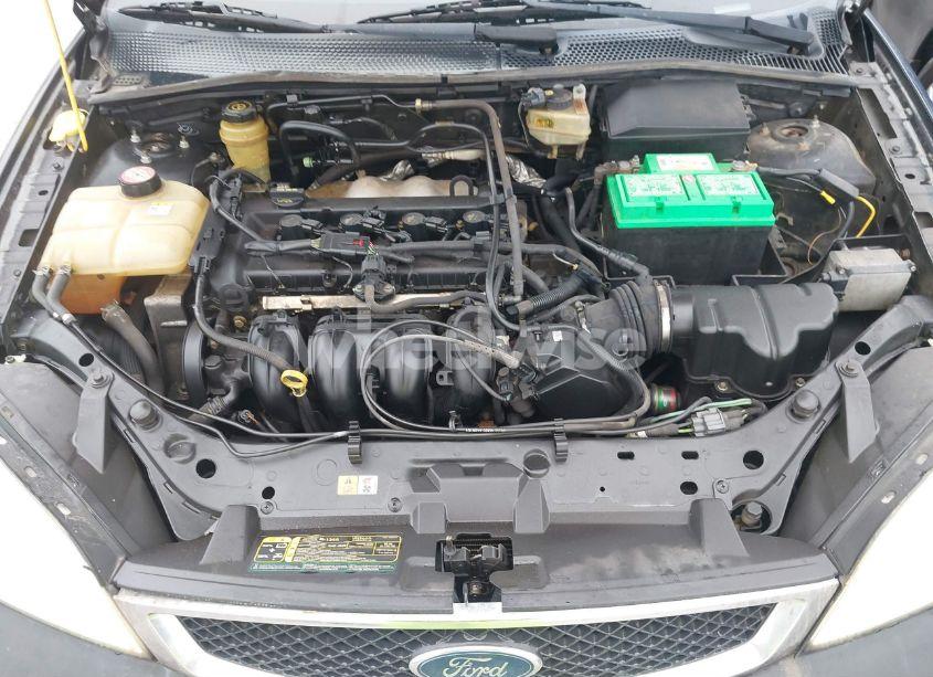Photo 10 of 2005 Ford Focus (VIN 1FAFP34NX5W197783)