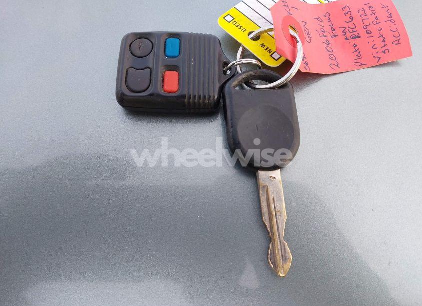 Photo 11 of 2006 Ford Focus ZX4 (VIN 1FAFP34NX6W109722)