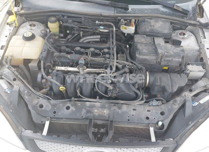 Photo 10 of 2006 Ford Focus ZX4 (VIN 1FAFP34NX6W131980)
