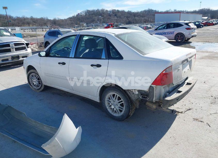 Photo 3 of 2006 Ford Focus ZX4 (VIN 1FAFP34NX6W145961)