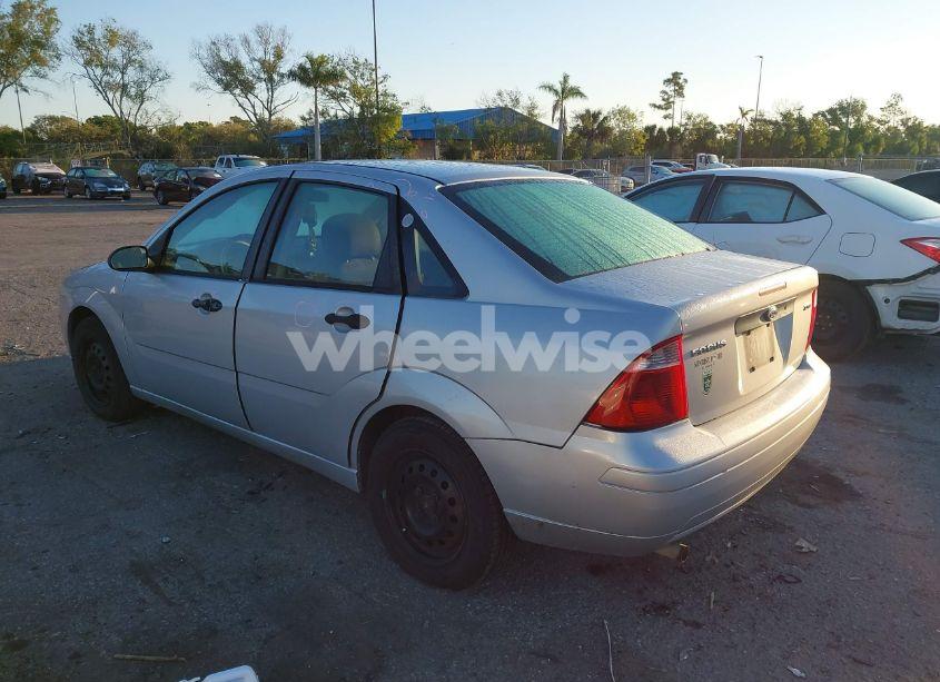 Photo 3 of 2006 Ford Focus ZX4 (VIN 1FAFP34NX6W165546)