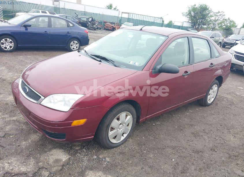 Photo 2 of 2006 Ford Focus ZX4 (VIN 1FAFP34NX6W175686)