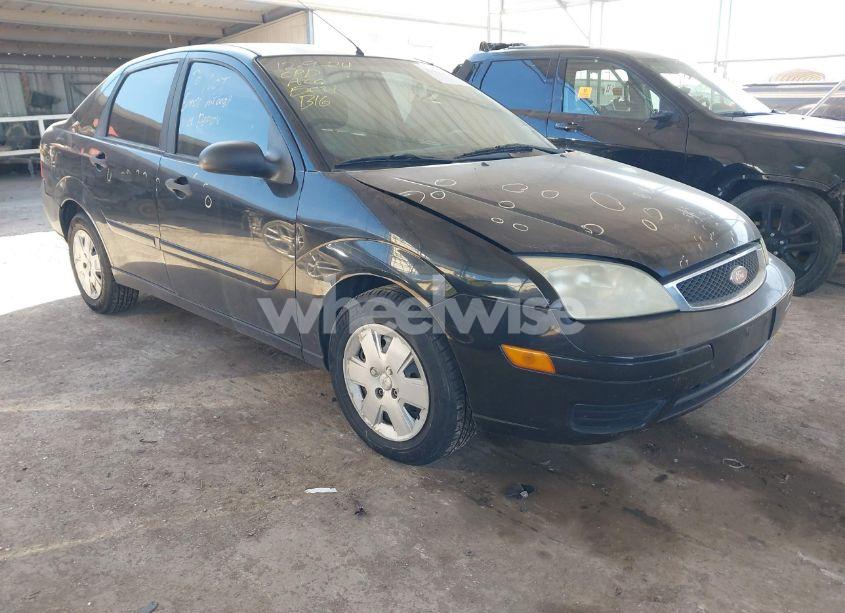 2007 Ford Focus S/SE/SES (VIN 1FAFP34NX7W102187) main photo