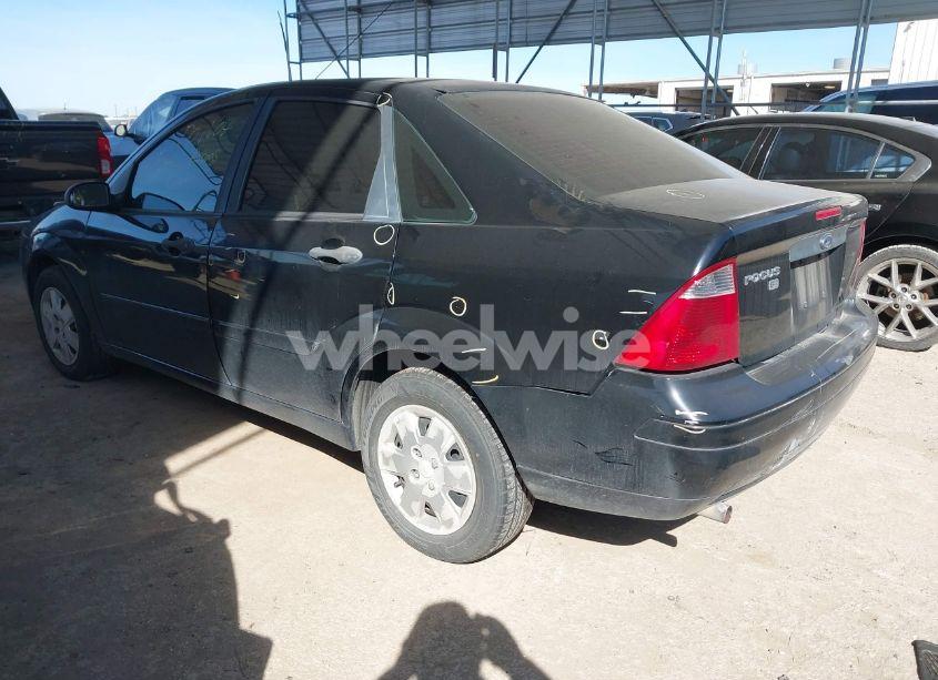 Photo 3 of 2007 Ford Focus S/SE/SES (VIN 1FAFP34NX7W102187)