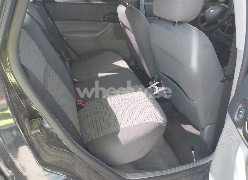 Photo 8 of 2007 Ford Focus S/SE/SES (VIN 1FAFP34NX7W102187)