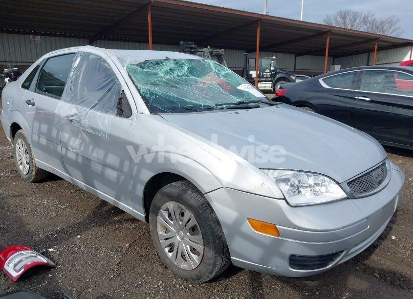 2007 Ford Focus S/SE/SES (VIN 1FAFP34NX7W129244) main photo