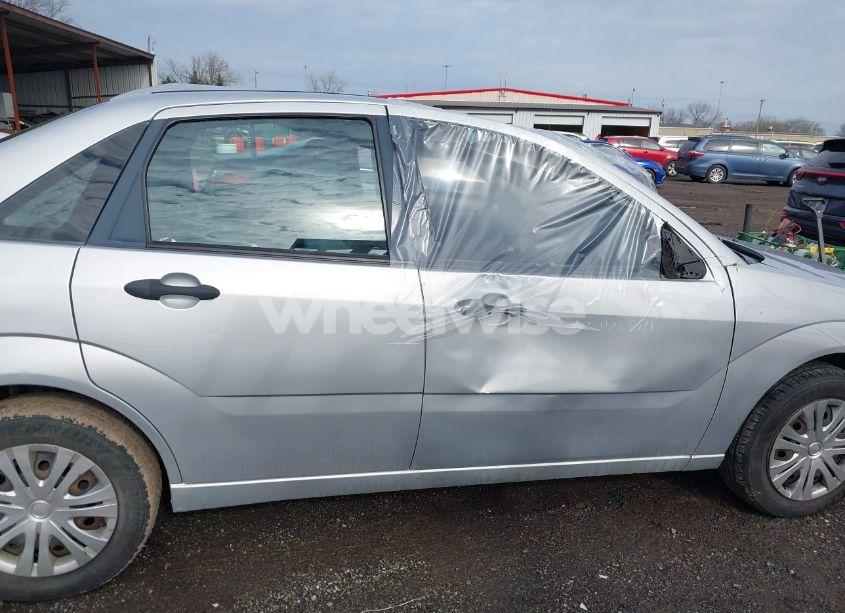 Photo 13 of 2007 Ford Focus S/SE/SES (VIN 1FAFP34NX7W129244)