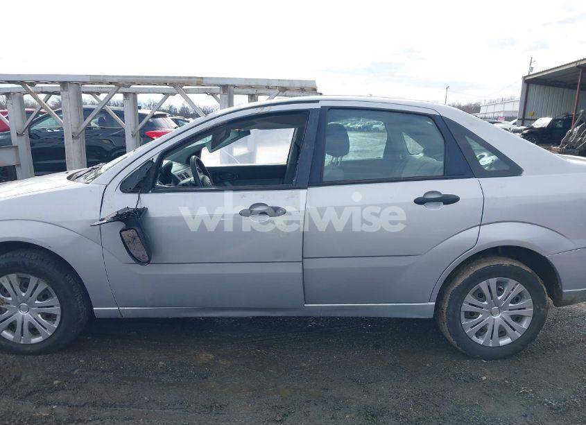 Photo 14 of 2007 Ford Focus S/SE/SES (VIN 1FAFP34NX7W129244)
