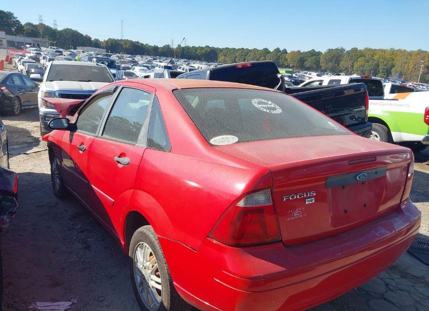 Photo 3 of 2007 Ford Focus S/SE/SES (VIN 1FAFP34NX7W146061)