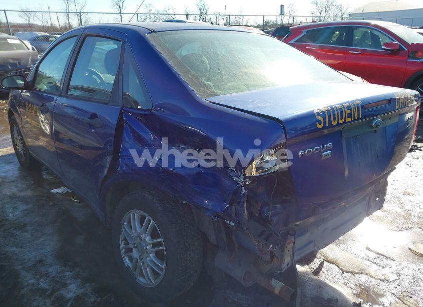 Photo 3 of 2006 Ford Focus ZX4 (VIN 1FAFP34NY6W214017)