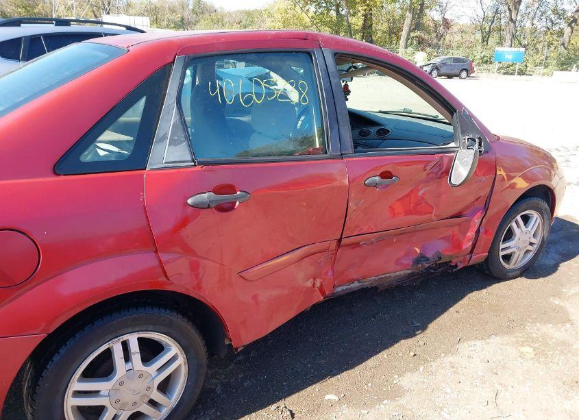 Photo 6 of 2003 Ford Focus SE (VIN 1FAFP34P13W196097)