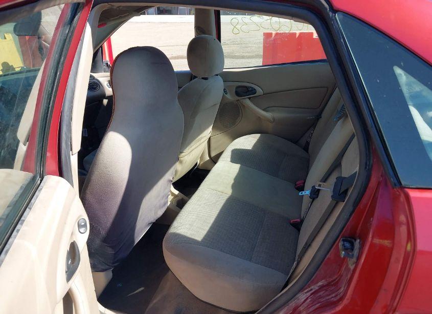 Photo 8 of 2003 Ford Focus SE (VIN 1FAFP34P13W196097)