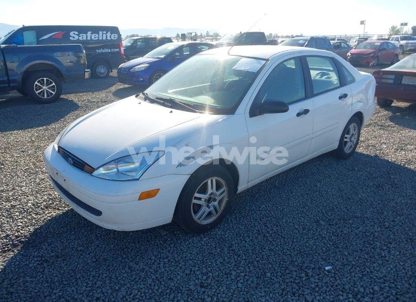Photo 2 of 2001 Ford Focus SE (VIN 1FAFP34P21W279390)
