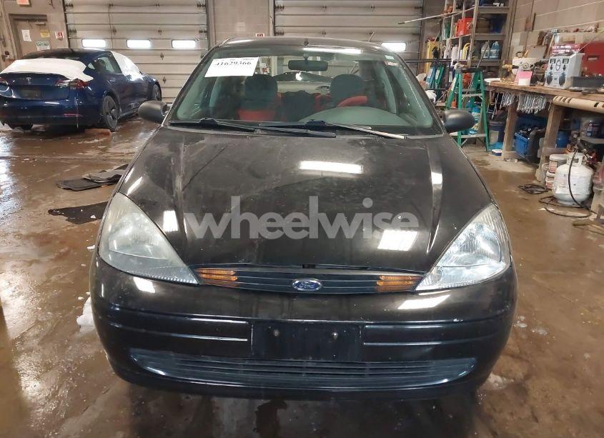 Photo 12 of 2002 Ford Focus SE (VIN 1FAFP34P22W113128)