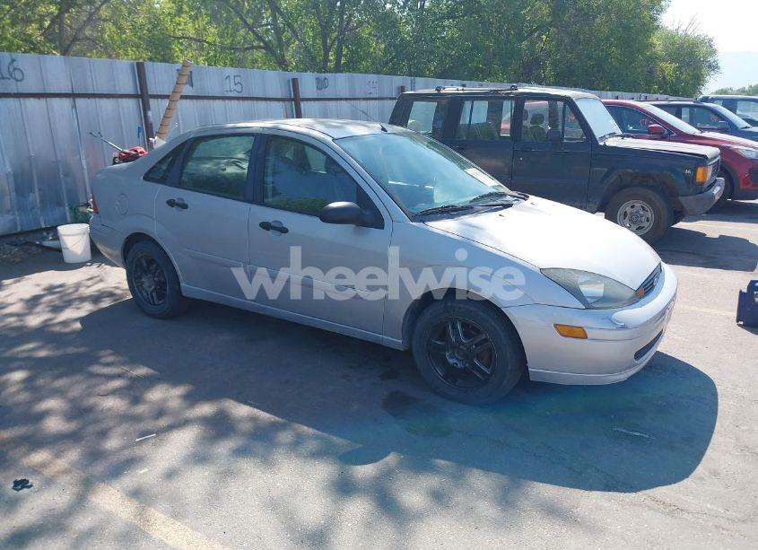 2003 Ford Focus SE (VIN 1FAFP34P43W222031) main photo