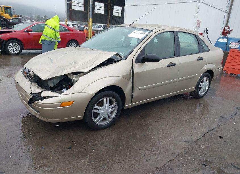 Photo 2 of 2001 Ford Focus SE (VIN 1FAFP34P51W345821)