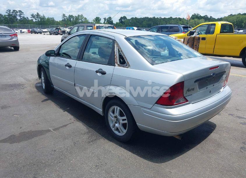 Photo 3 of 2003 Ford Focus SE (VIN 1FAFP34P63W172832)