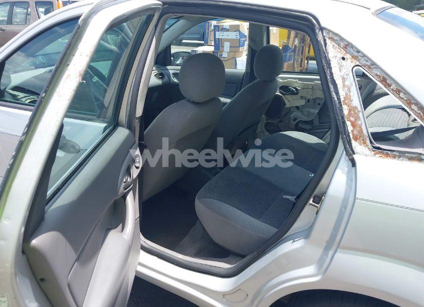 Photo 8 of 2003 Ford Focus SE (VIN 1FAFP34P63W172832)