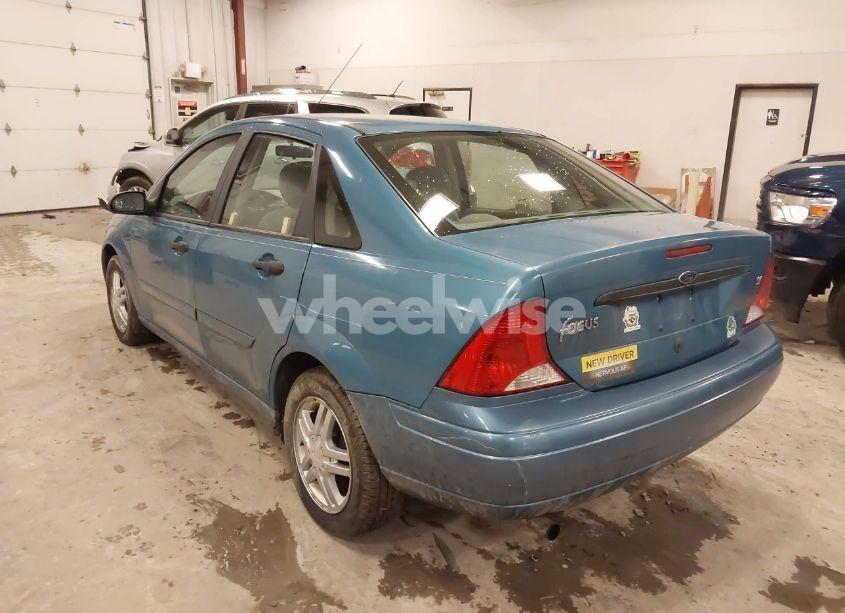Photo 3 of 2001 Ford Focus SE (VIN 1FAFP34P71W229472)