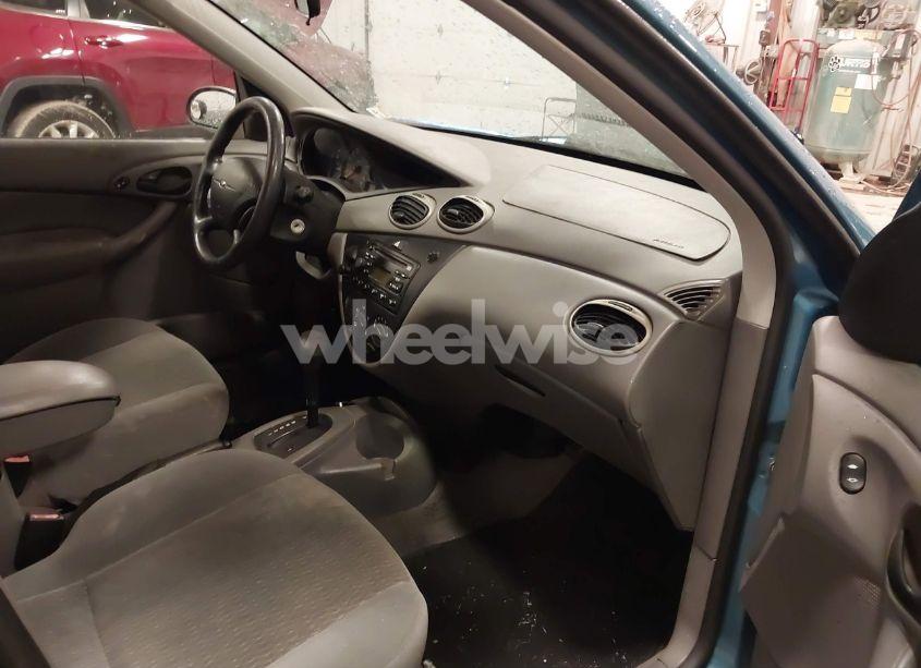 Photo 5 of 2001 Ford Focus SE (VIN 1FAFP34P71W229472)