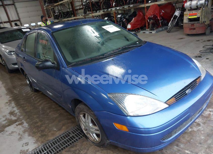 2003 Ford Focus SE (VIN 1FAFP34P73W134235) main photo
