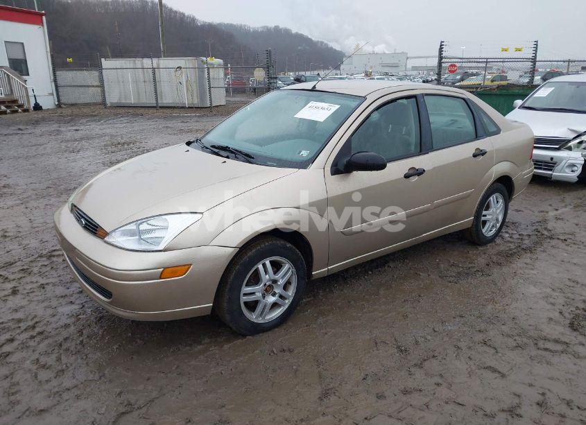 Photo 2 of 2002 Ford Focus SE (VIN 1FAFP34P82W147641)