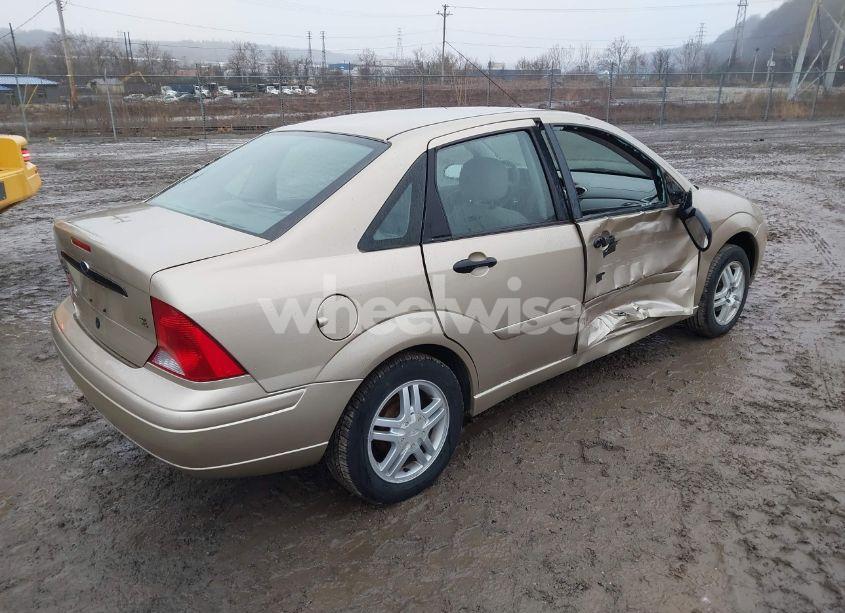 Photo 4 of 2002 Ford Focus SE (VIN 1FAFP34P82W147641)