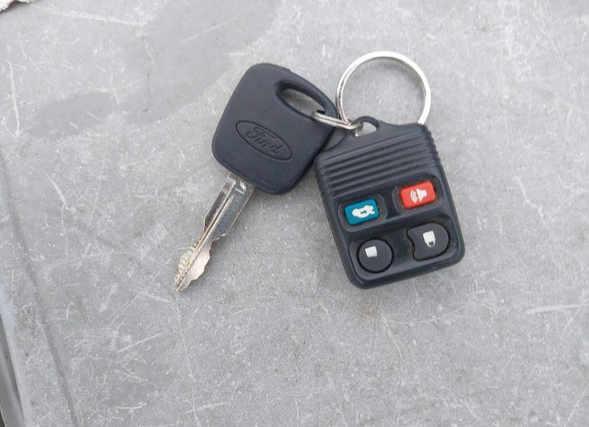 Photo 11 of 2003 Ford Focus SE (VIN 1FAFP34P83W124930)